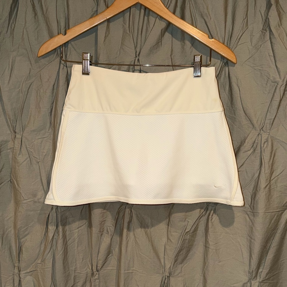 Nike Dry-Fit Women’s Tennis/Golf Skort, White